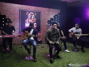Manajemen Bicara soal Kondisi Seventeen Usai Diterjang Gelombang Tinggi