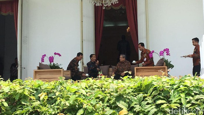 PD: Bertemu Jokowi, SBY Klarifikasi soal TPF Munir dan 212