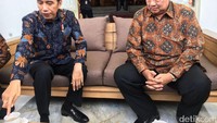 SBY mengaku pertemuan itu berlangsung dengan menyenangkan. Menurutnya, pertemuan yang jarang dilakukan antara dirinya dengan Presiden Jokowi bisa jadi ada informasi-informasi yang tidak benar.