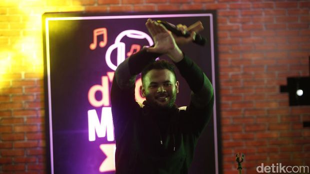 Saat Ditangkap, Ridho Rhoma Sedang Sibuk Promo Single Terbaru