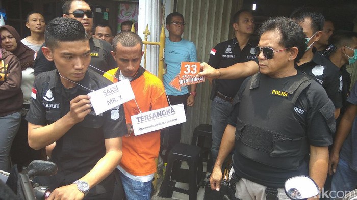 Polisi Gelar Rekonstruksi Pembunuhan Lia di Kembangan