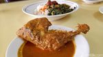 Amboi! Enaknya Gajebo Asam Padeh di Rumah Makan Legendaris