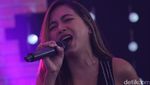 Seksinya Nadia Vega di dHOT Music Day