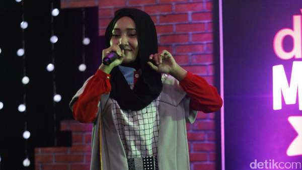 Penampilan si Imut Fatin Shidqia Penampilan si Imut Fatin Shidqia