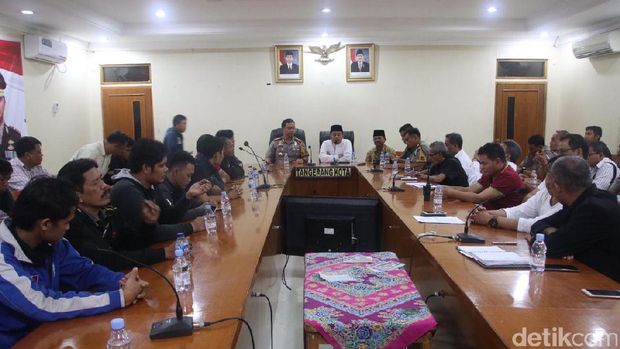 Ini Kesepakatan Sopir Angkot dan Driver Ojek Online di Tangerang