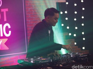 Pecah! Dipha Barus Tutup Panggung dHOT Music Day