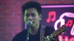 Terbuai Suara Merdu Randy Pandugo