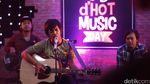 Nyanyi Bareng DMasiv di dHOT Music Day Yuk!