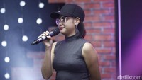 Ia pun memberikan kisahnya dibalik lagu Aku Cuma Punya Hati.