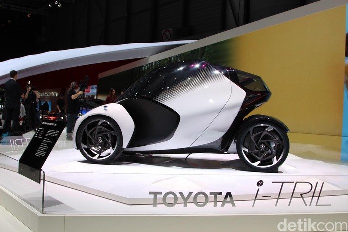 Toyota i-Tril Manjakan Konsumen Wanita