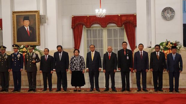 Pelantikan Nurhajizah dihadiri Wapres JK, para menteri dan tamu undangan.