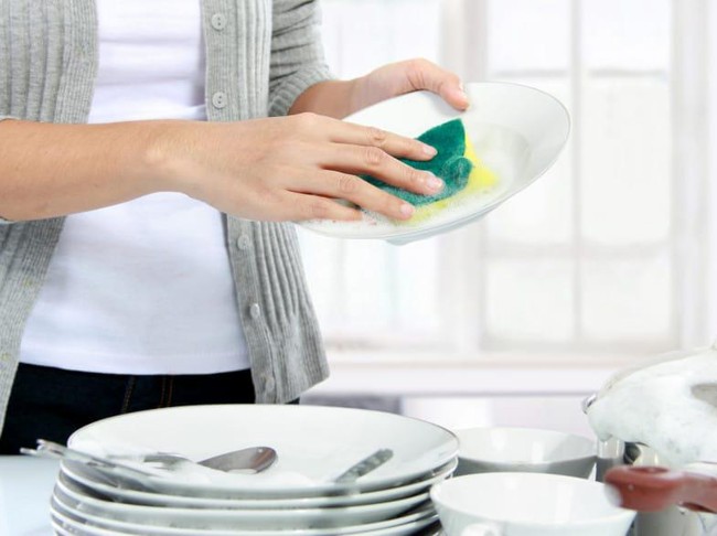 5 Kebiasaan Tidak Higienis di Dapur yang Sebaiknya Dihentikan