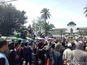 Tiga Ribu Polisi akan Amankan Demo Ribuan Sopir Angkot di Bandung