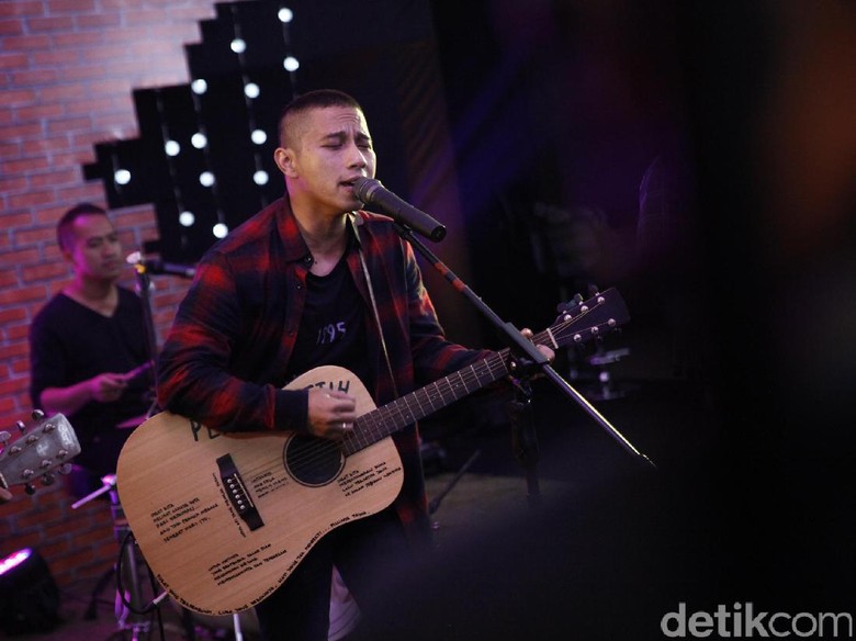 Pantang Lakukan KDRT, Indra The Rain Pilih Menjauh Saat Kesal dengan Istri Pantang Lakukan KDRT, Indra The Rain Pilih Menjauh Saat Kesal dengan Istri