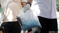 Barang bukti yang dimusnahkan berupa sabu seberat 40,573 kilogram dan ekstasi sebanyak 44.387 butir.