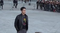 The Langky EXO ini punya postur kurus tinggi. Berat badan Sehun EXO hanya 59 kg sementara tingginya mencapai 180 cm. Terlalu kurus kan? Foto: Youtube
