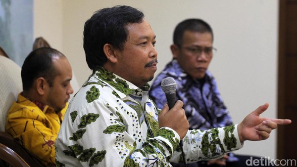 Diskusi Memburu Kartel Cabai