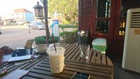 Menyesap Secangkir Kopi Sebelum di Perbatasan Thailand-Laos