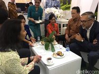 Rini <i>Ngopi</i> Bareng Dubes Inggris di Garuda Travel Fair