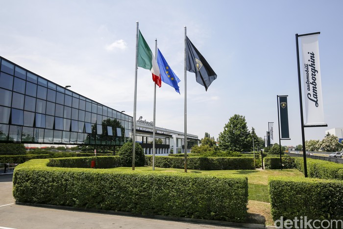 Lamborghini Pertimbangkan Mobil Super Bertenaga Listrik