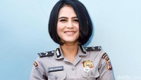 Bripda Ismi Aisyah memang memiliki wajah yang cantik, tak heran banyak netizen yang jatuh hati kepadanya. Pool/Noel/detikFoto