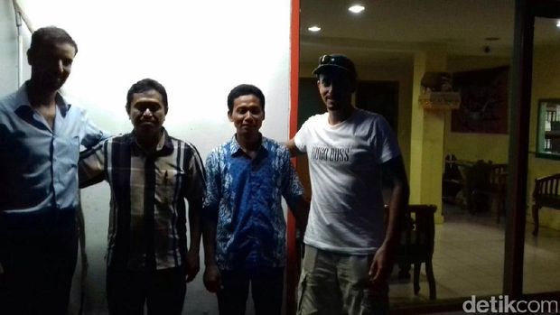 Senangnya Sumarjianto, Salat Bersama Rombongan Raja Salman