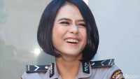 Makin jatuh hati jika melihatnya tertawa. Pool/Ismail/detikFoto.