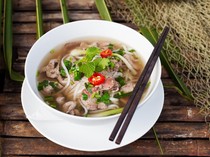 Tips Bikin Pho ala Restoran yang Enak, Ini Bumbu Rahasianya!