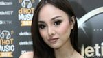 Ini Duck Face ala Angela Vero