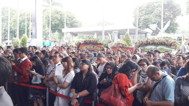 Hari Pertama GATF Jakarta, Pengunjung Membludak