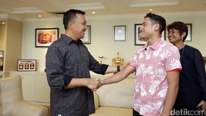 Pebalap David Sitanala Temui Menpora