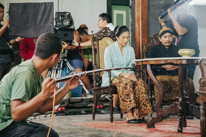 Kartini Film biopik tentang Raden Ajeng Kartini yang dibintangi Dian Sastrowardoyo