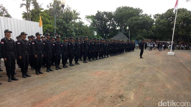 Golkar Tugaskan Brigade Beringin Kawal Pilgub DKI / 