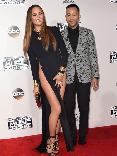 Foto: Saat Selebriti 'Berjuang' Agar Terhindar dari Malfungsi Busana