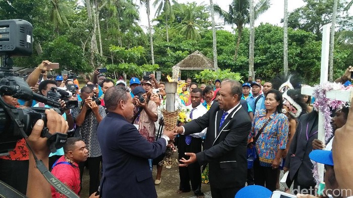 Obor Abadi Buka Tradisi Sidang Sinode XVII di Raja Ampat
