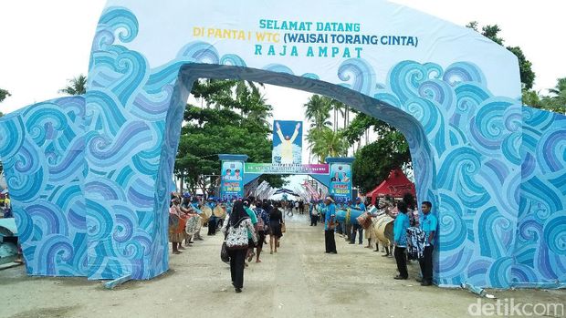 Lokasinya diselenggarakan di Pantai WTC (Bonauli/detikTravel)