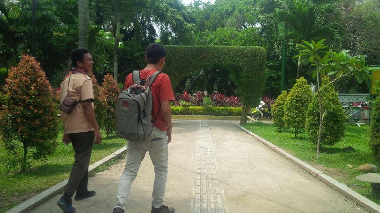 Menikmati Asrinya Taman Beringin Di Kota Medan