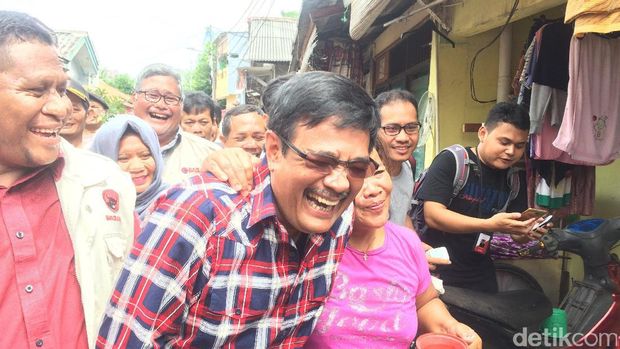 Djarot datangi RPTRA Kemandoran / 