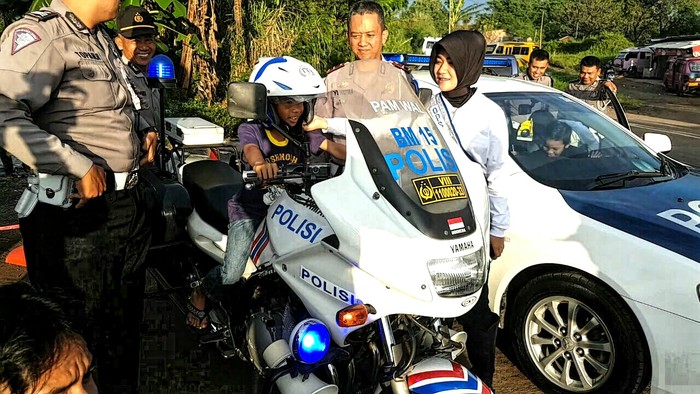 Juhdi, Bocah Sepatu Menguap Jadi Polisi Cilik Polres Cianjur