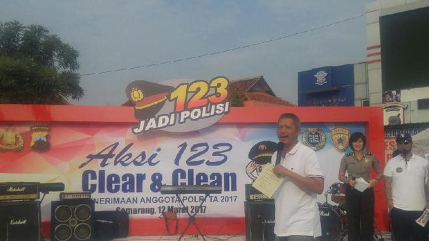 Aksi 123 di Simpang Lima, Semarang, Jawa Tengah.