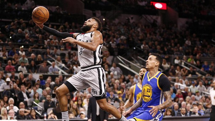 Duel Tim Pelapis, Spurs Kalahkan Warriors