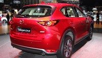 CX-5 versi terbaru ini diperkirakan mulai dijual pada musim panas tahun ini. Foto: Dina Rayanti
