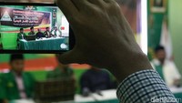  Gerakan Pemuda Ansor bersama Kiai Muda Indonesia menyatakan warga non-muslim diperbolehkan memimpin di Indonesia. 