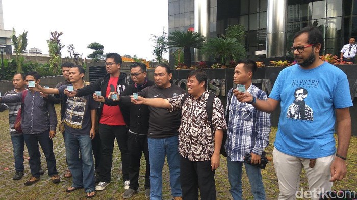 KPK Diminta Tuntaskan Kasus e-KTP, Usut Nama yang Terlibat