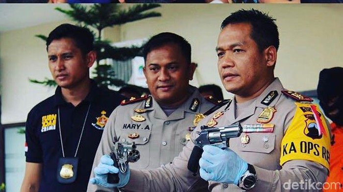 Polisi Tangkap Komplotan Curanmor Bersenpi Lintas Provinsi
