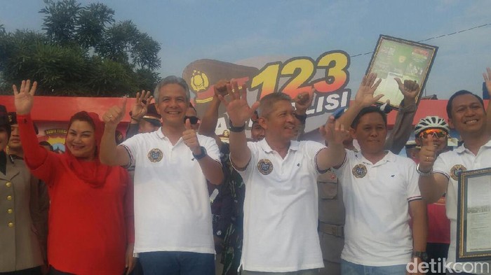 Cegah Pungli, Kapolda Jateng Bagikan Nomor Ponsel Pribadi