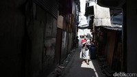 Kondisi pemukiman di sekitar Kali Gendong, Penjaringan.