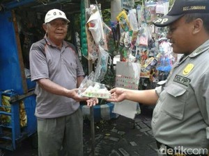 Pemkot Surabaya akan Beberkan Kronologi Pengamanan Permen Dot