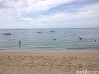 Pantai Geger: Ketenangan Raja Salman dan Turis Rusia