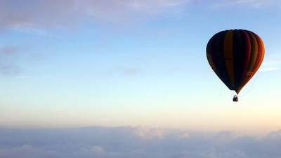 Sensasi Melayang 4.000 Kaki di Atas Langit Australia